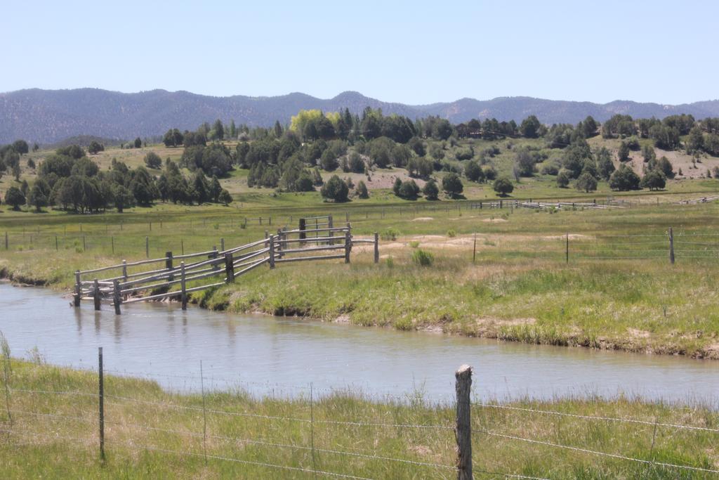 Sevier River Ranch & Cattle Company Хеч Екстериор снимка